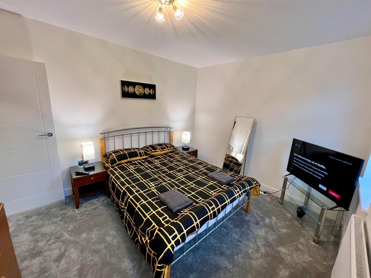 Willa Wembley Stadium 5 Star Brand New Luxury Sleeps 14 With Parking Londyn Zewnętrze zdjęcie